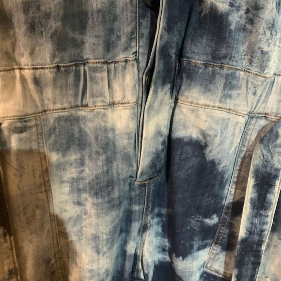 Gabrielle Union NY&Co Tie-Dye Denim Jumpsuit Chambray & Navy Blue Size Large - Picture 11 of 14